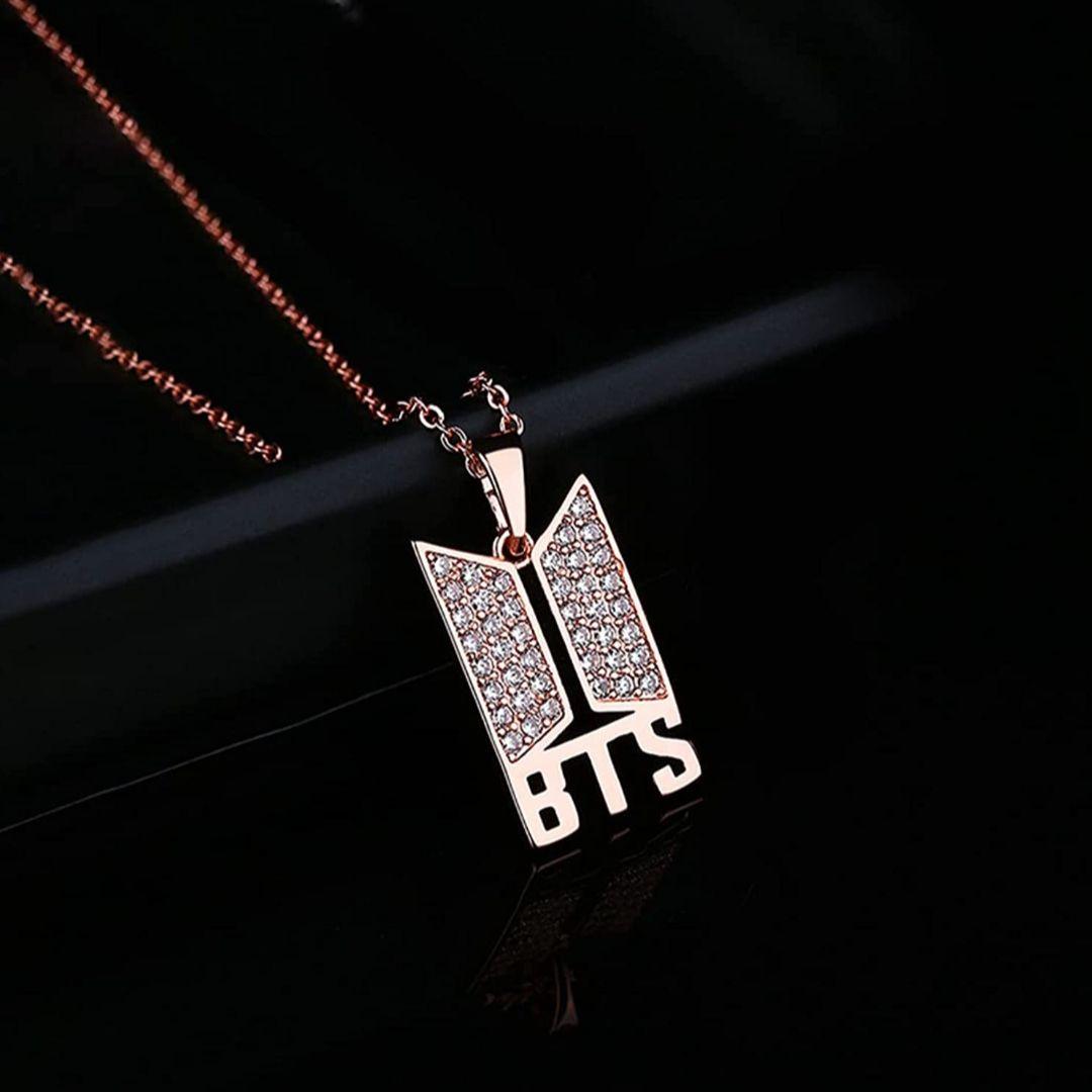 multicolor plated necklace with a pendant.